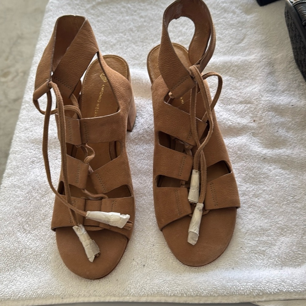 Antonio Melani New Tan Women's Sandals